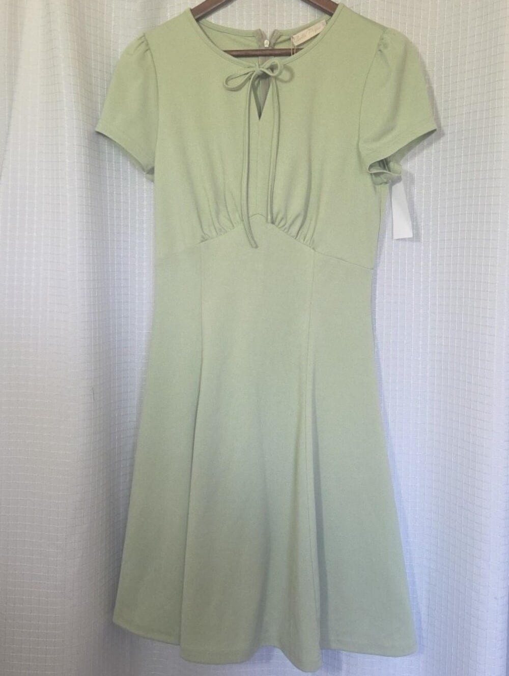 NWT 50s Style Sage Fit & Flare Dress Retro Vintage Inspired Tie Front Size Med - Picture 2 of 13